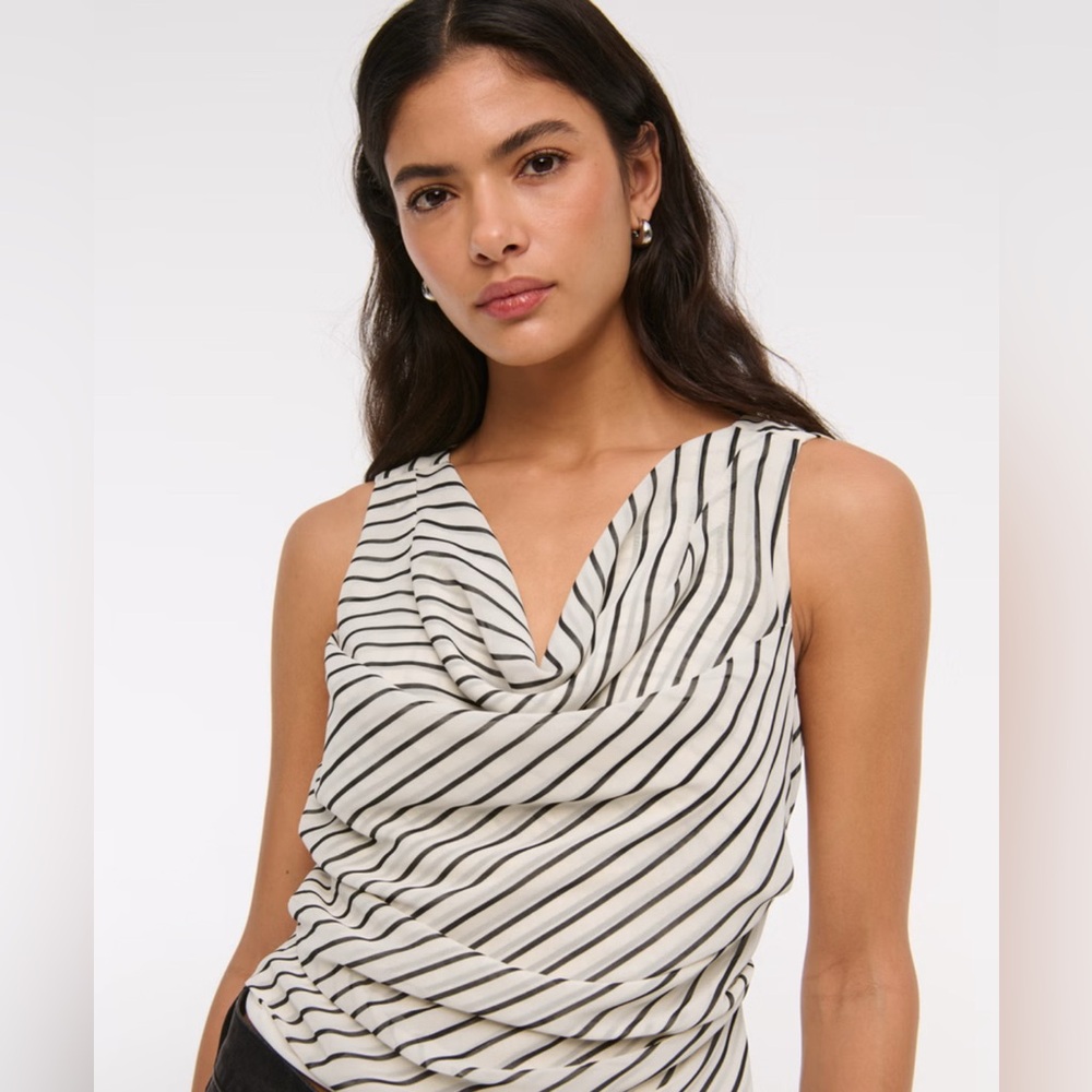 ABERCROMBIE & FITCH. Striped Sleeveless Top